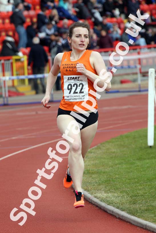 Womens senior 800 metres, North Eastern Champs, Gateshead Stadium. Photo: David T. Hewitson/Sports for All Pics